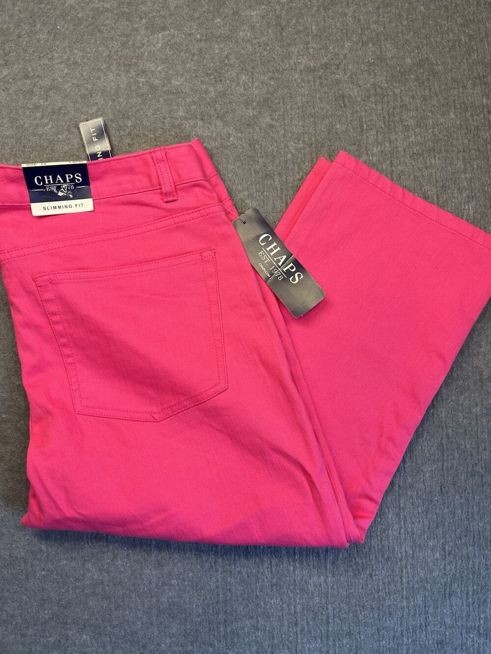 NEW WITH TAGS CHAPS Womens Size 12 Hot Pink Slimming Fit Capri Pants Stretch